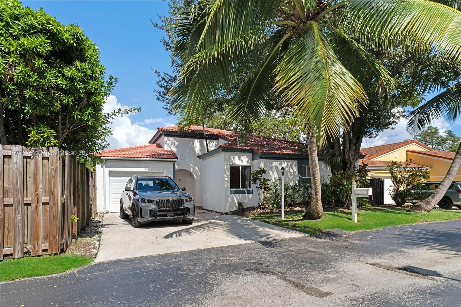 Real estate property located at 10969 74th St, Miami-Dade, POINCIANA AT SUNSET, Miami, FL