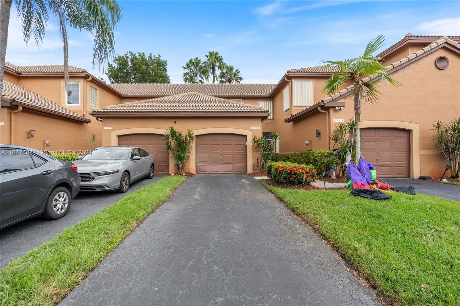 Real estate property located at 1564 Veracruz Ln #1564, Broward, SECTORS 3 & 4 BOUNDARY PL, Weston, FL