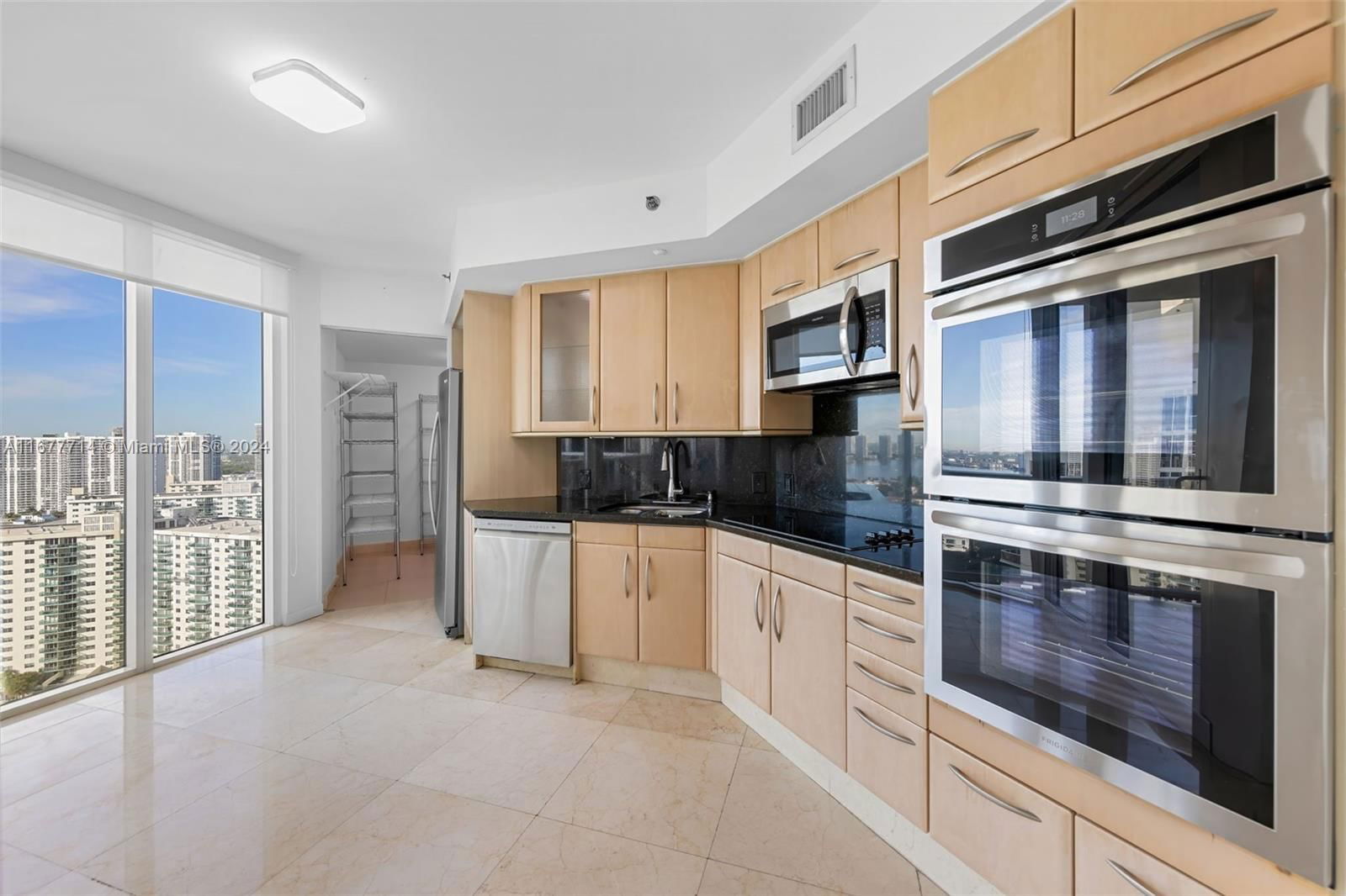 Real estate property located at 19333 Collins Ave #2703, Miami-dade, Ocean One Condo, Sunny Isles Beach, FL