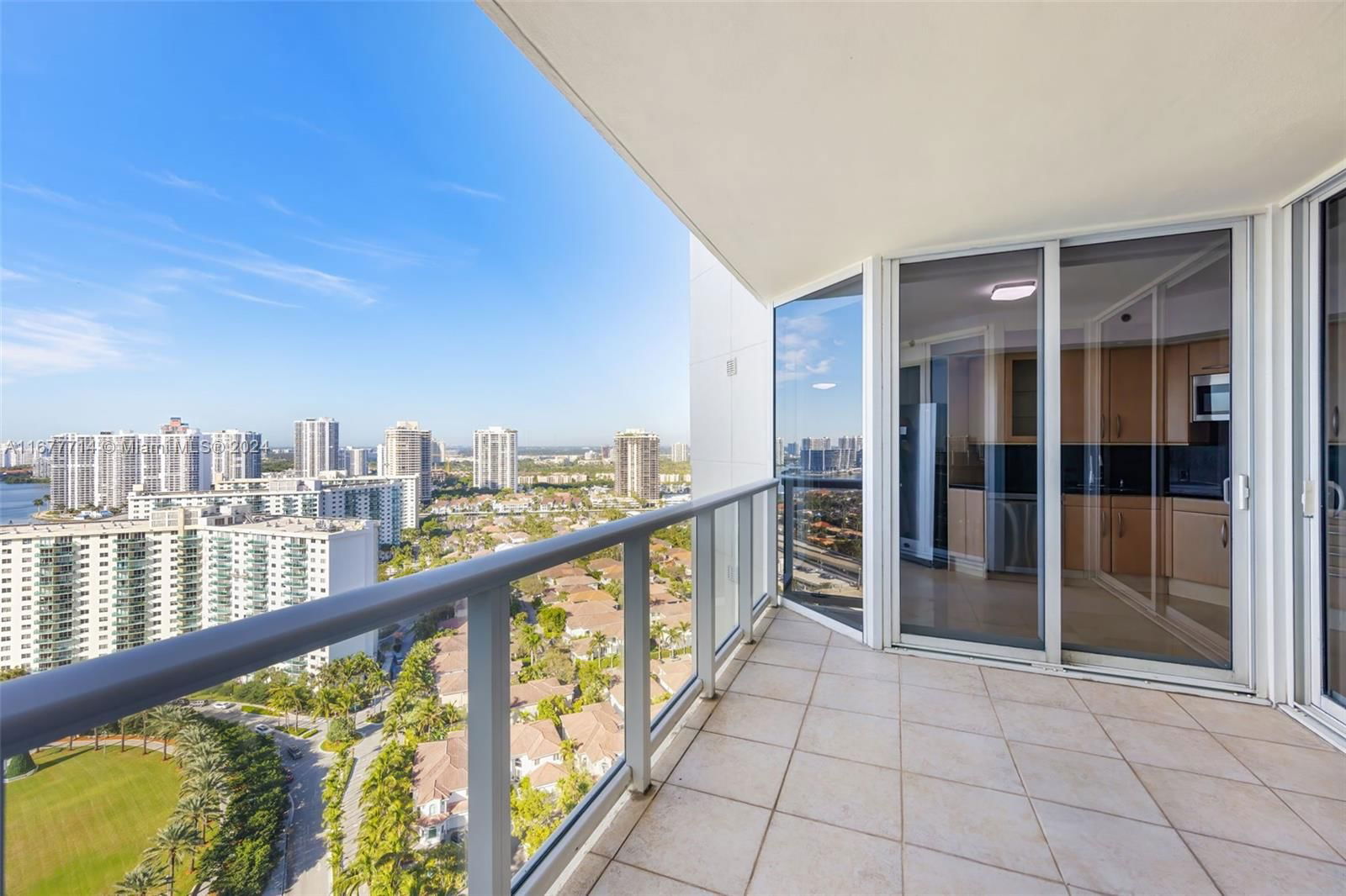 Real estate property located at 19333 Collins Ave #2703, Miami-dade, Ocean One Condo, Sunny Isles Beach, FL