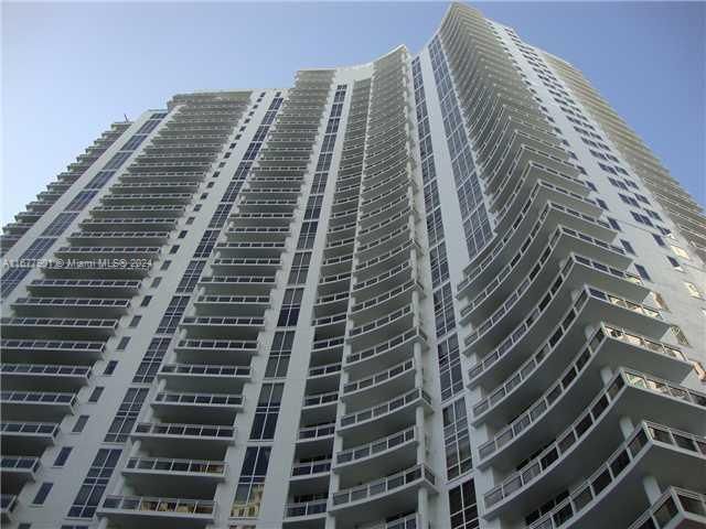 Real estate property located at 901 Brickell Key Blvd #1701, Miami-Dade, CARBONELL CONDO, Miami, FL