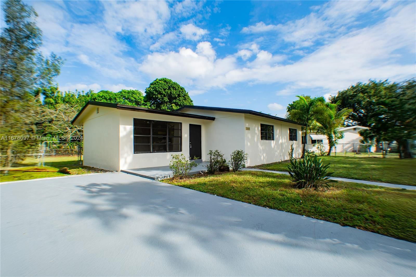 Real estate property located at 1600 15th Ave, Broward, LAUDERDALE VILLAS, Fort Lauderdale, FL