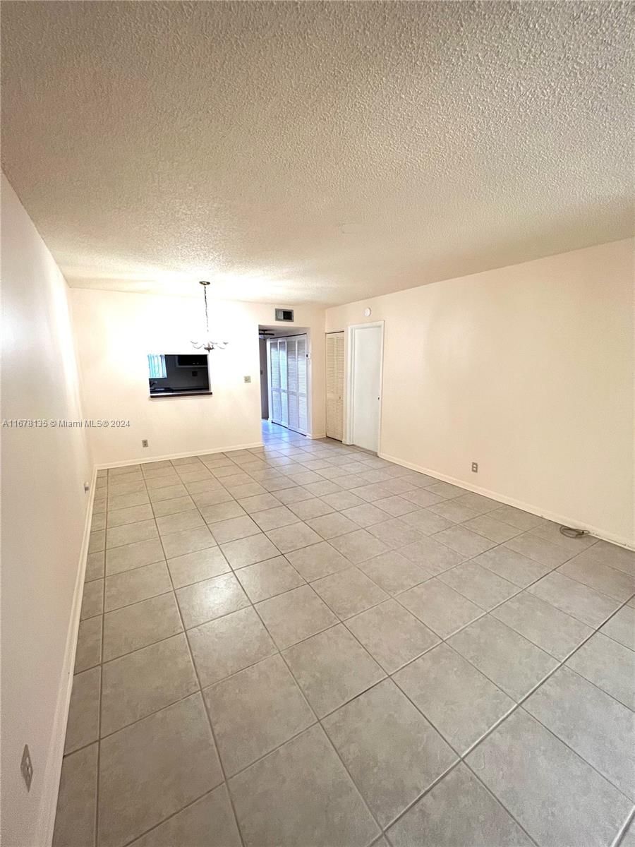 Real estate property located at 6570 Royal Palm Blvd #107J, Broward, ROYAL PARK GARDENS I-J CO, Margate, FL