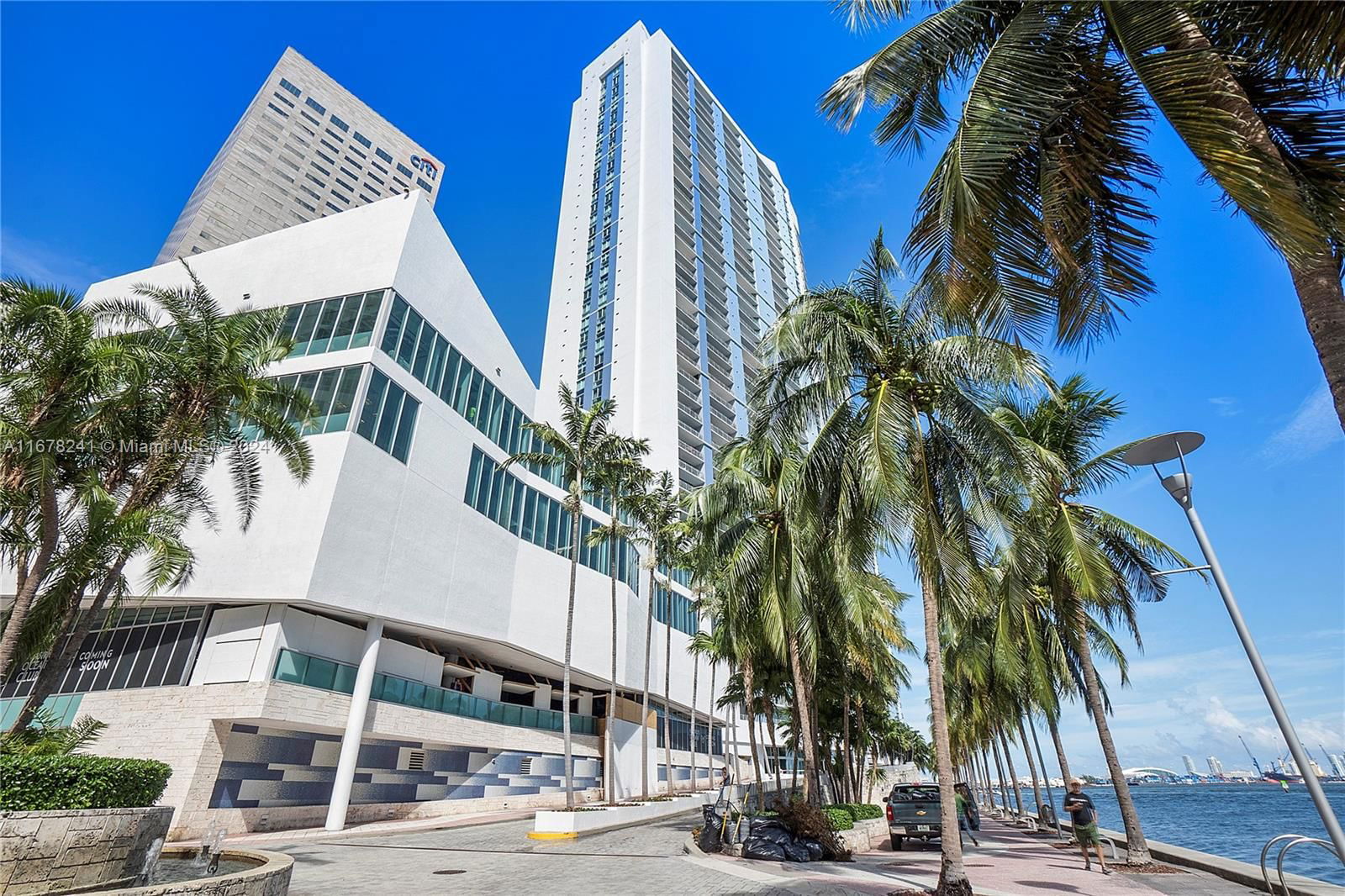 Real estate property located at 335 Biscayne Blvd #2810, Miami-Dade, ONE MIAMI EAST CONDO, Miami, FL