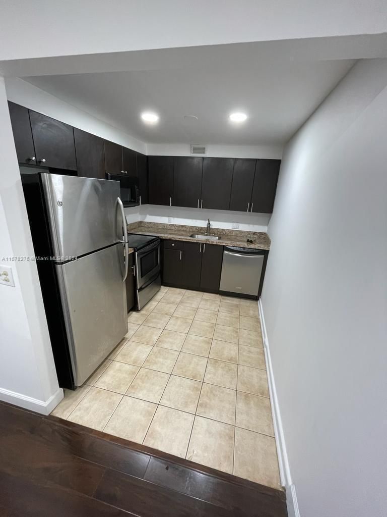 Real estate property located at 251 132nd Way #412H, Broward, NEW HAMPTON AT CENTURY VI, Pembroke Pines, FL