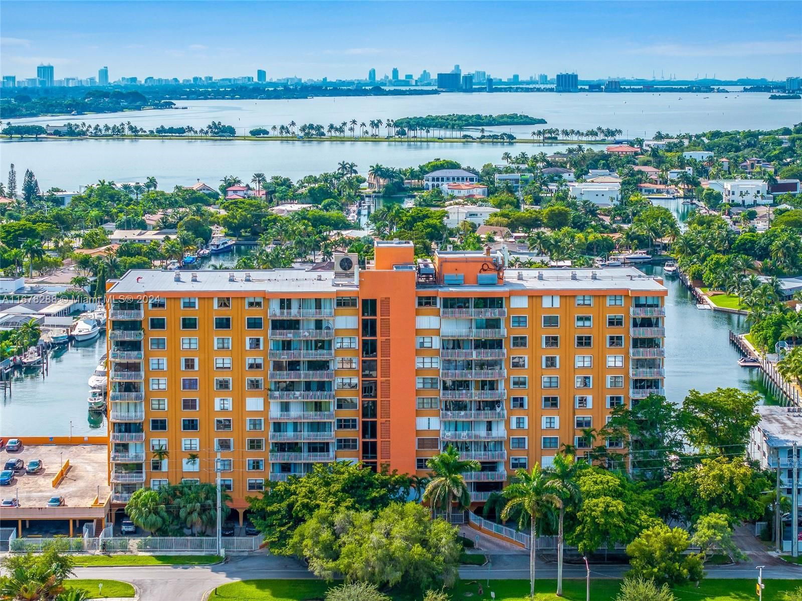 Real estate property located at 2450 135th St #1006, Miami-Dade, WATERSIDE TOWERS CONDO, North Miami, FL