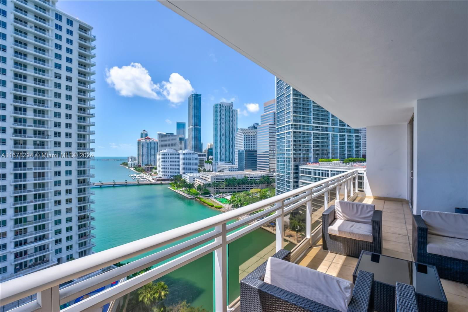 Real estate property located at 901 Brickell Key Blvd #1703, Miami-Dade, CARBONELL CONDO, Miami, FL