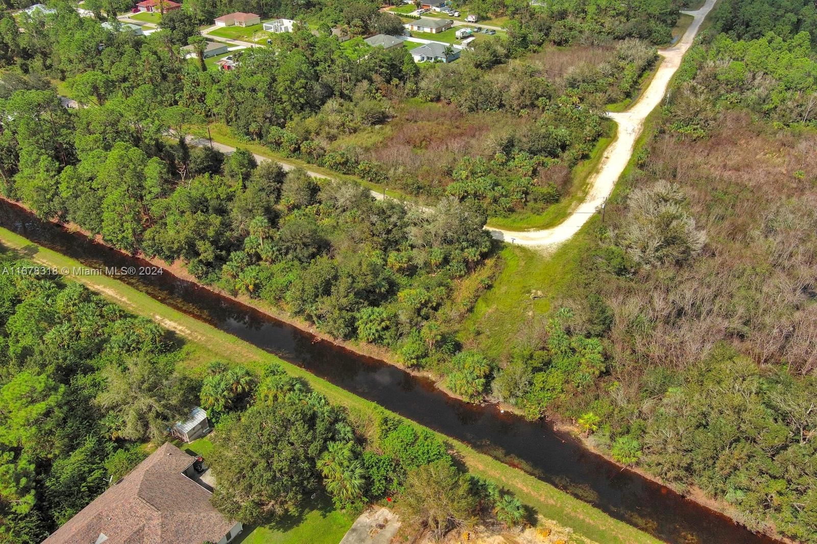 Real estate property located at 862 ASHLAND ST E, Lee, Lehigh Acres, Lehigh Acres, FL