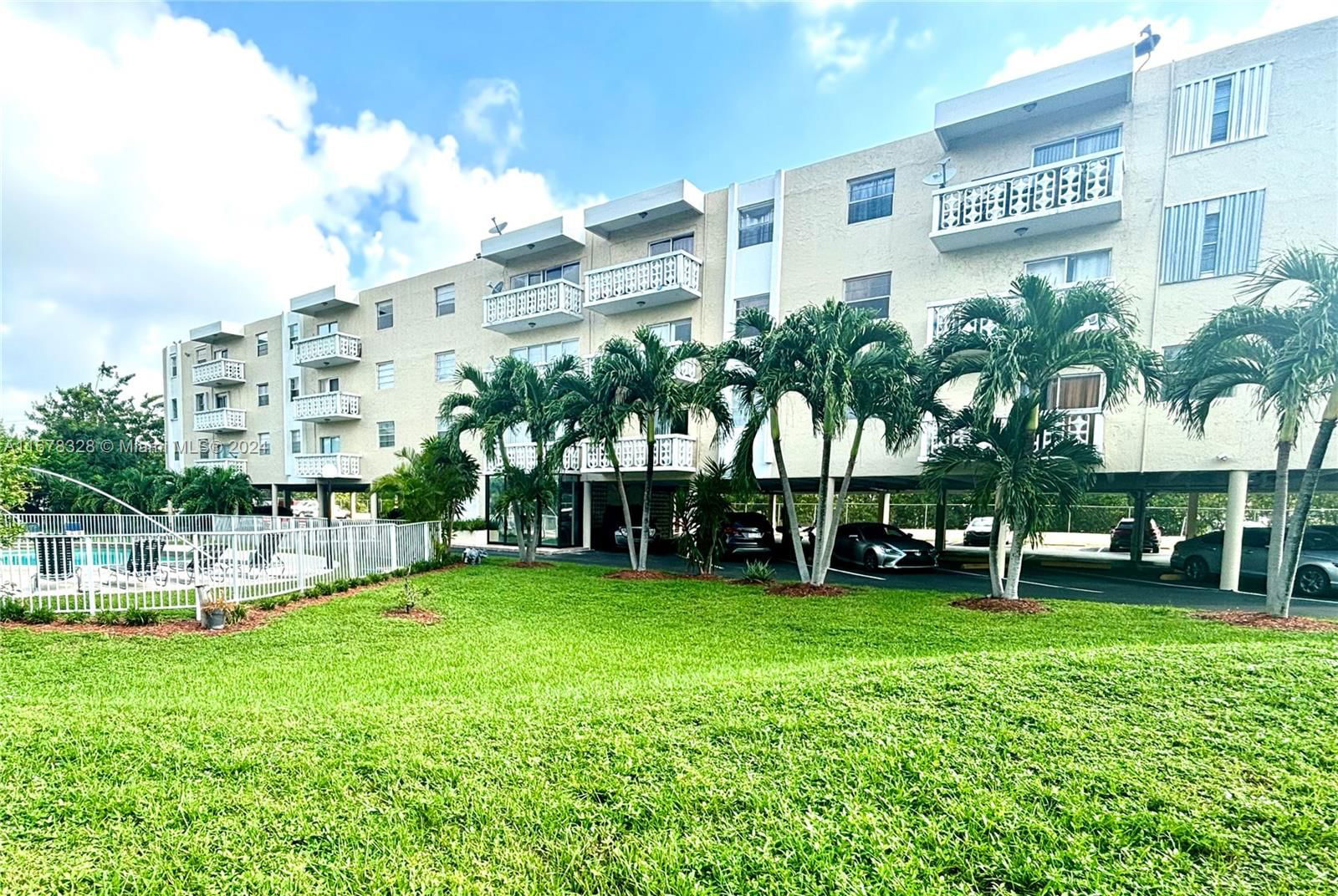 Real estate property located at 1801 140th St #306, Miami-Dade, WOODCREEK CONDO, North Miami, FL