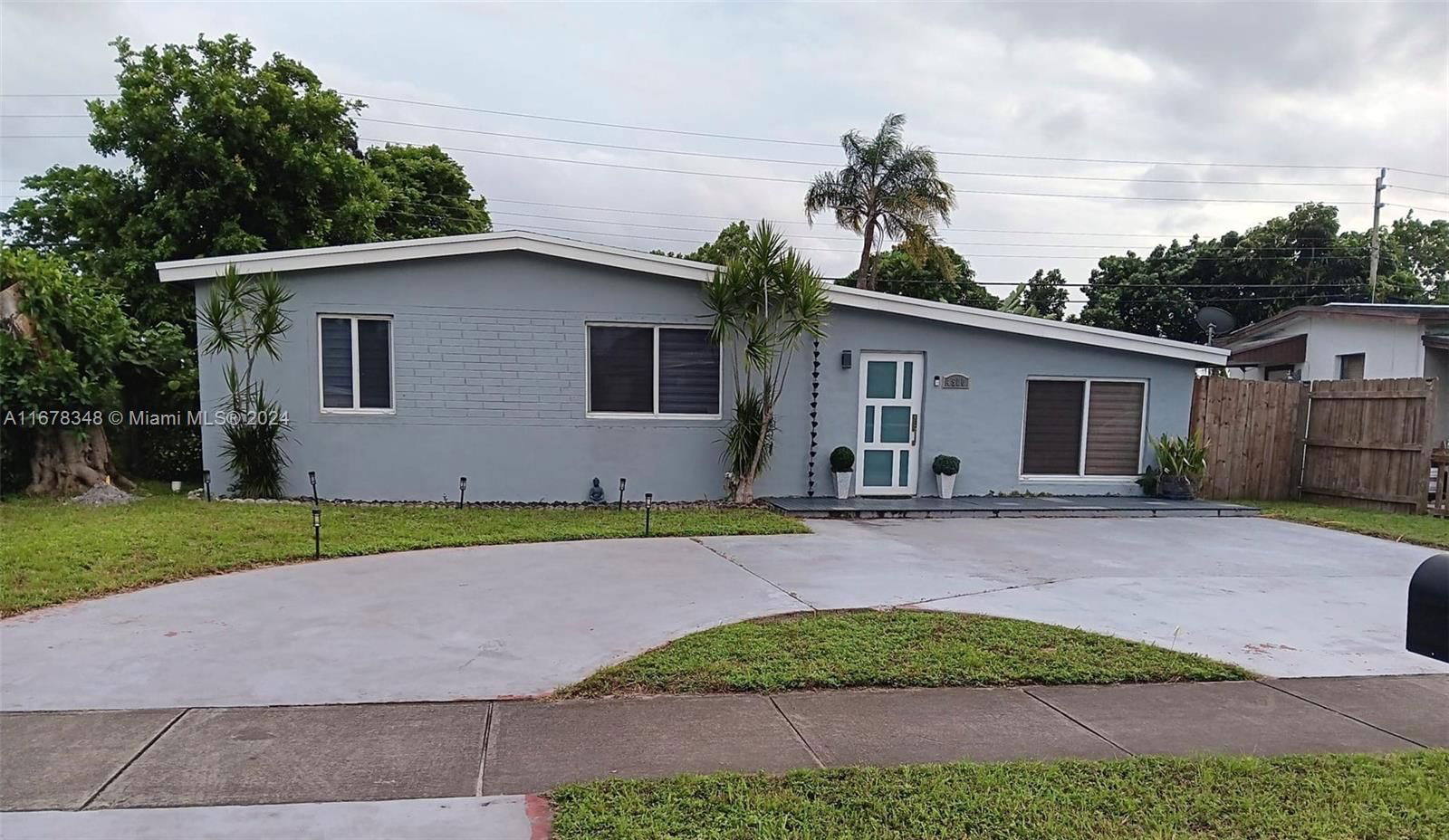 Real estate property located at 4510 40th St, Broward, LAKE FOREST SEC 3, West Park, FL