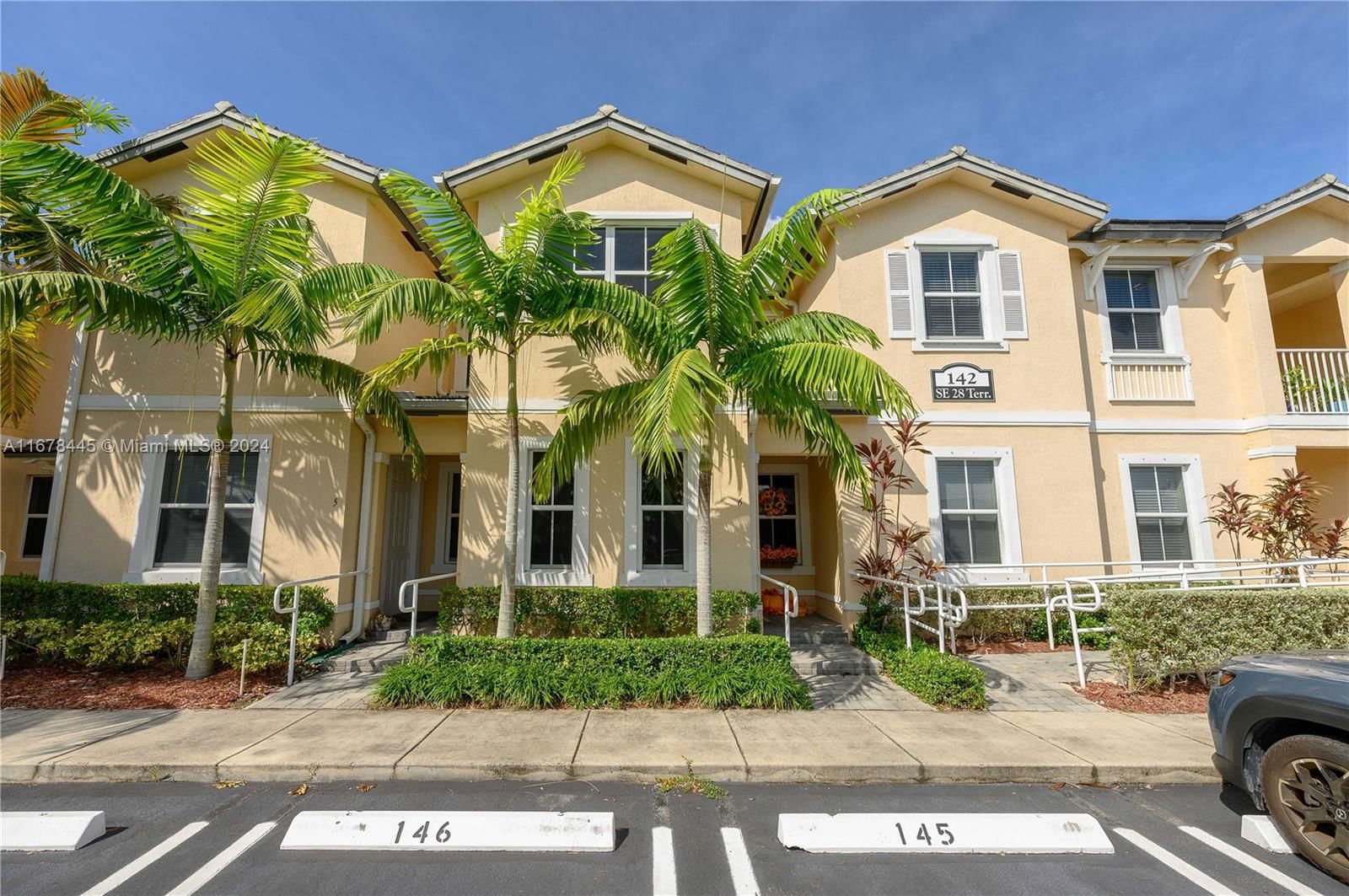 Real estate property located at 142 28th Ter #6, Miami-Dade, FIJI CONDO NO 1, Homestead, FL