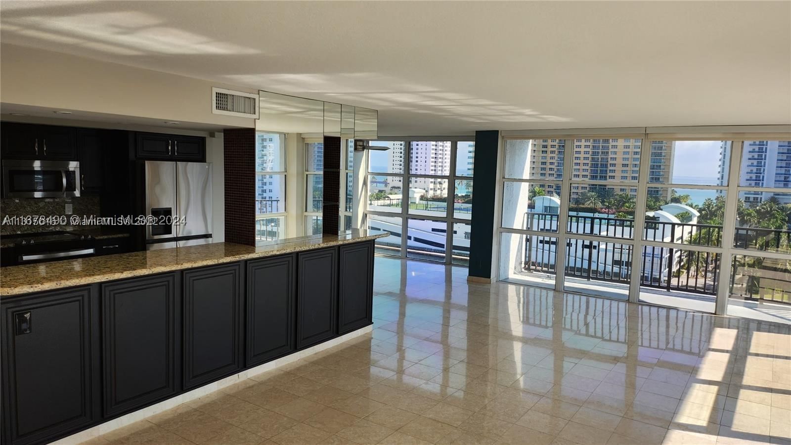 Real estate property located at 1000 Parkview Dr #920, Broward, Oceanview Park Condo, Hallandale Beach, FL