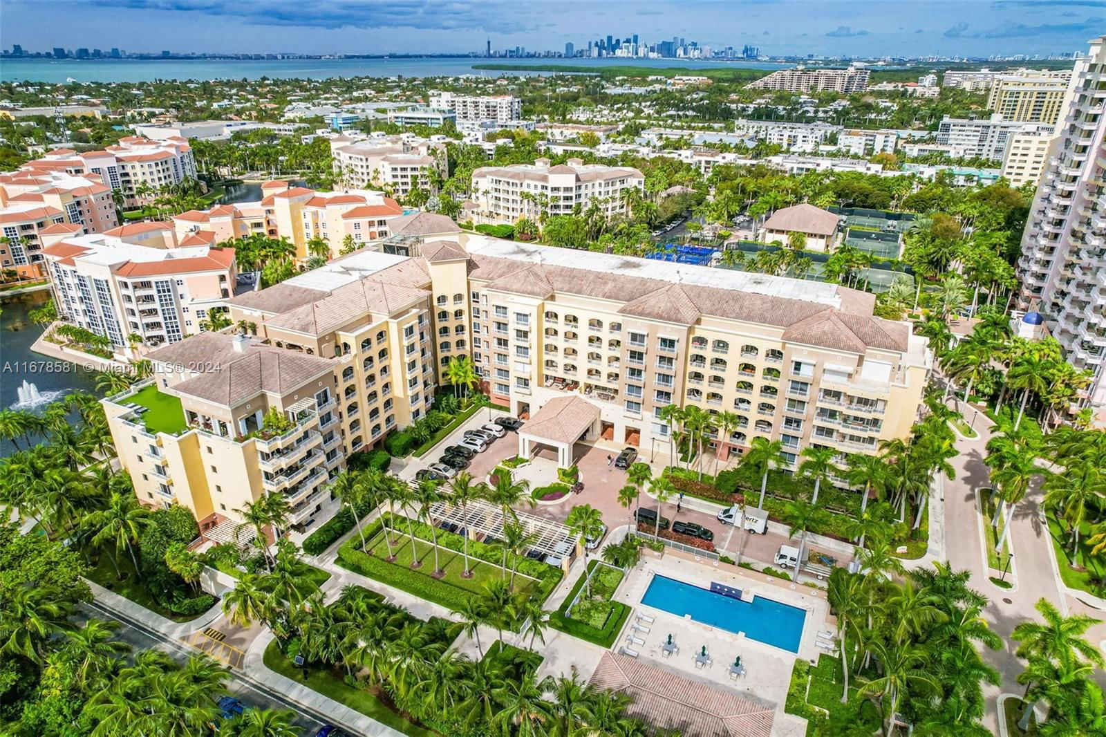 Real estate property located at 765 Crandon Blvd #305, Miami-Dade, LAKE TOWER CONDO, Key Biscayne, FL