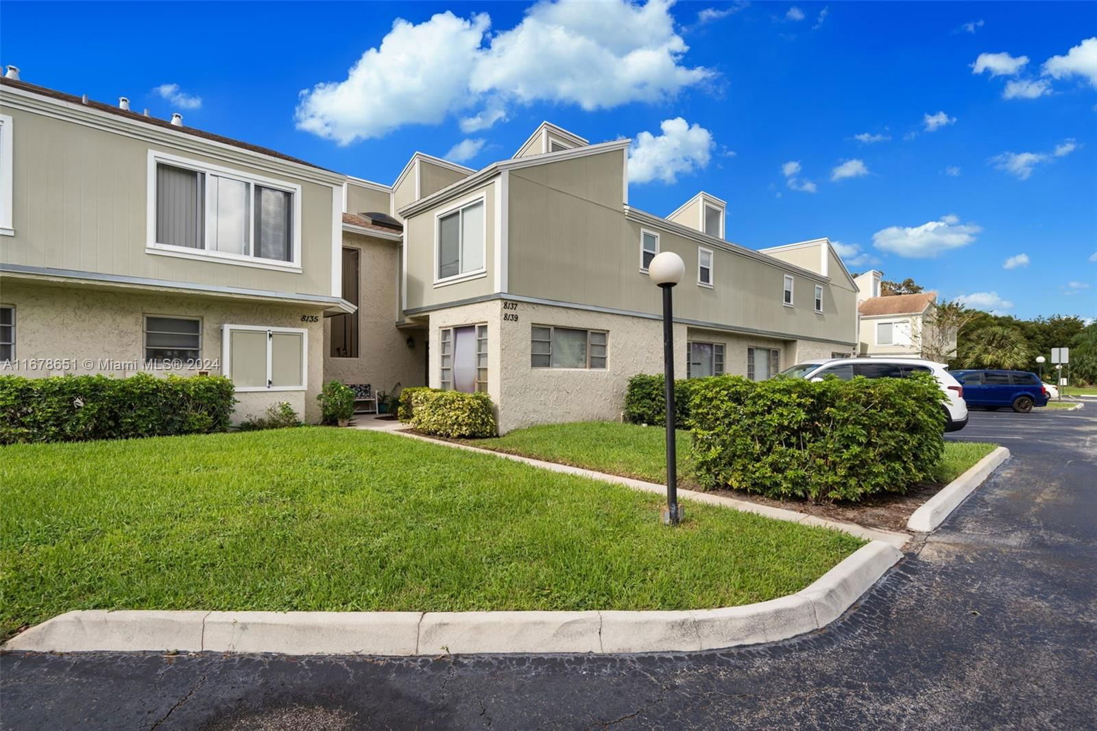 Real estate property located at 8137 Lagos De Campo Blvd H-1, Broward, SANDPEBBLES TOWNHOUSE CON, Tamarac, FL