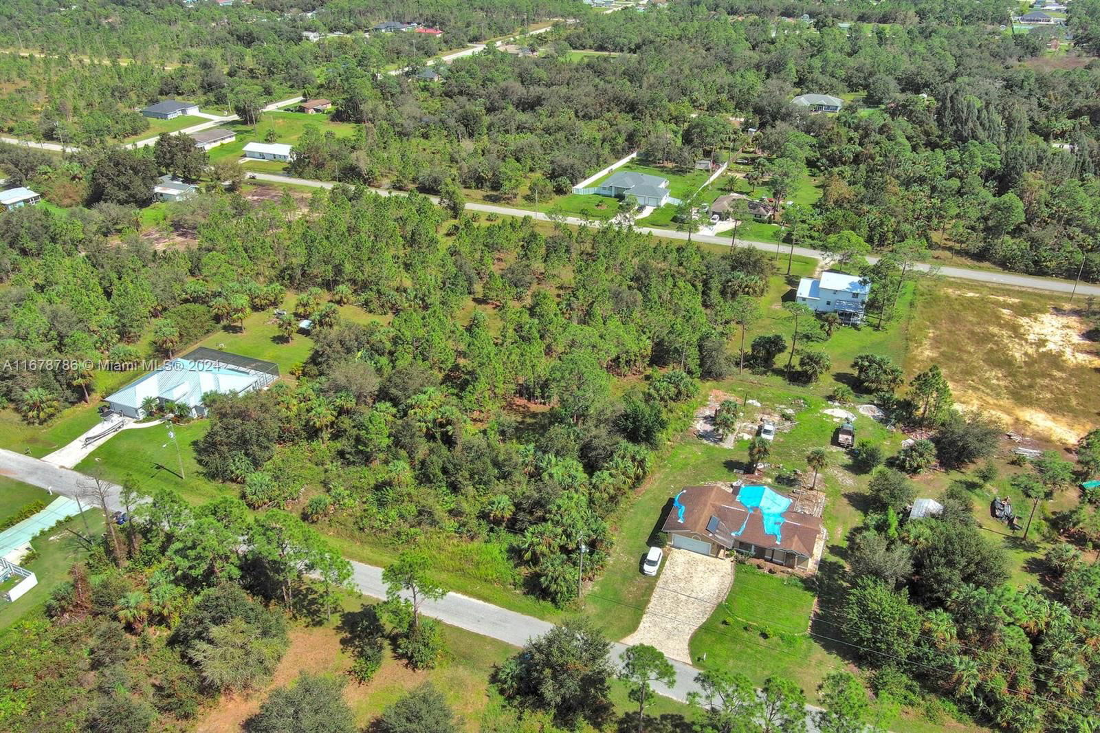 Real estate property located at 910 Dayton Ave, Lee, LEHIGH ACRES, Lehigh Acres, FL