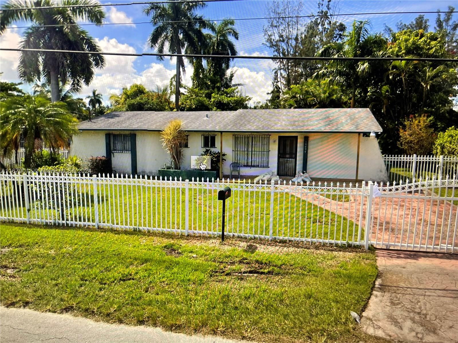 Real estate property located at 10800 18th Ave, Miami-Dade, LITTLE RIVER TRS, Miami, FL