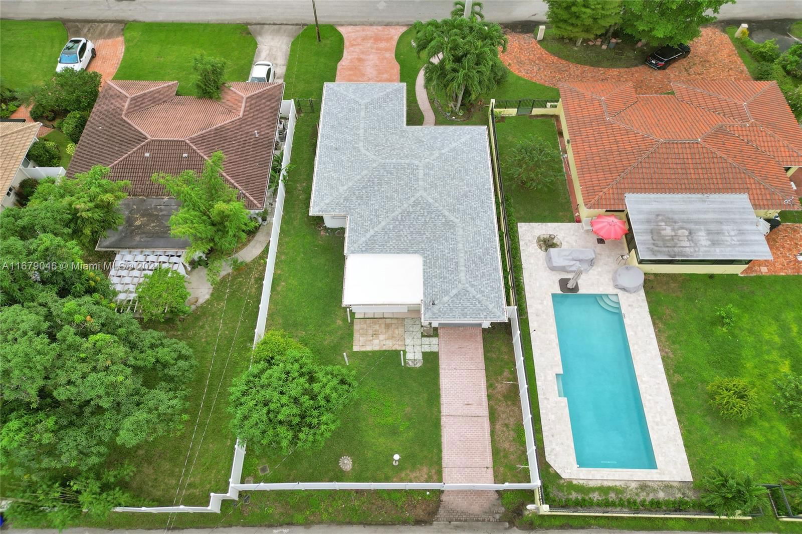 Real estate property located at 1239 Buchanan St, Broward, HOLLYWOOD LAKES SECTION, Hollywood, FL