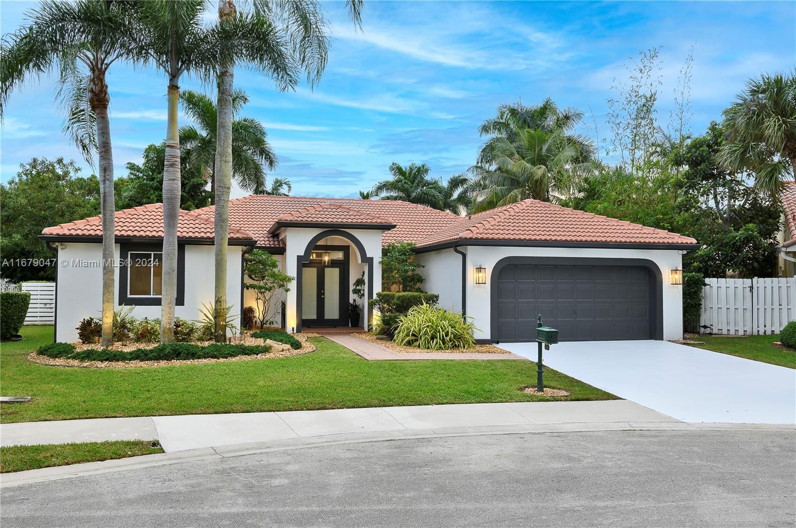 Real estate property located at 1877 Water Ridge Ct, Broward, WATERFORD LANDING, Weston, FL