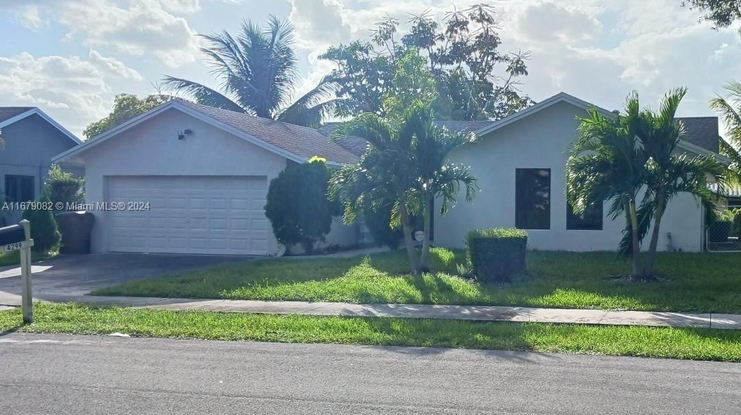 Real estate property located at 4299 18th Ter, Broward, ROYAL PALM LAKE ESTATES, Oakland Park, FL