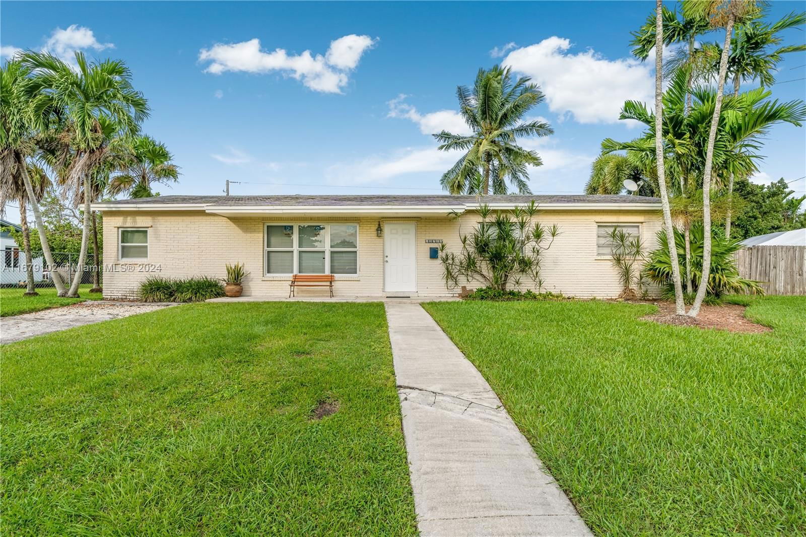 Real estate property located at , Miami-Dade, BEL AIRE SEC 4, Cutler Bay, FL