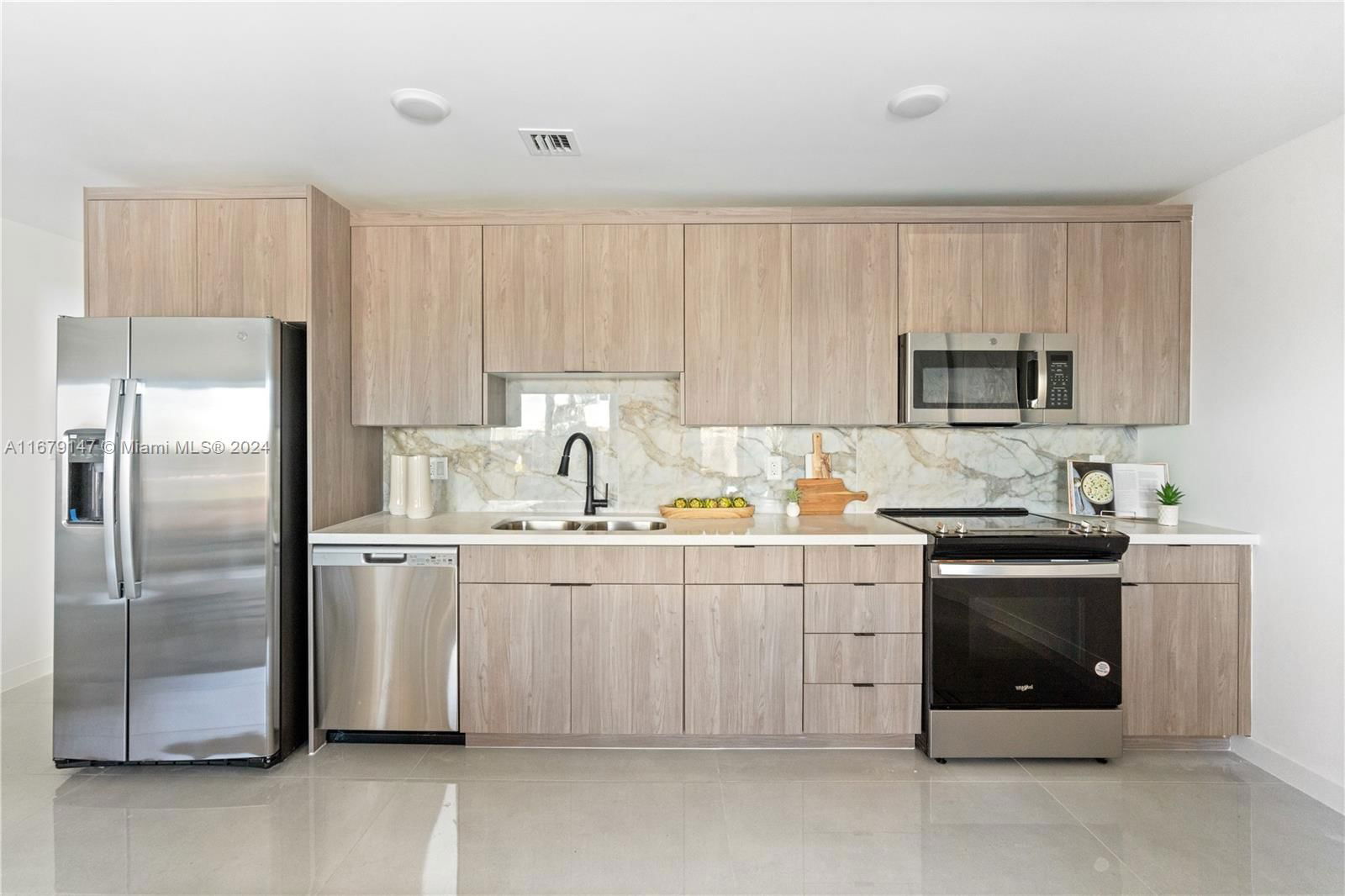 Real estate property located at 26141 147 AVE, Miami-dade, On Grandville, Homestead, FL