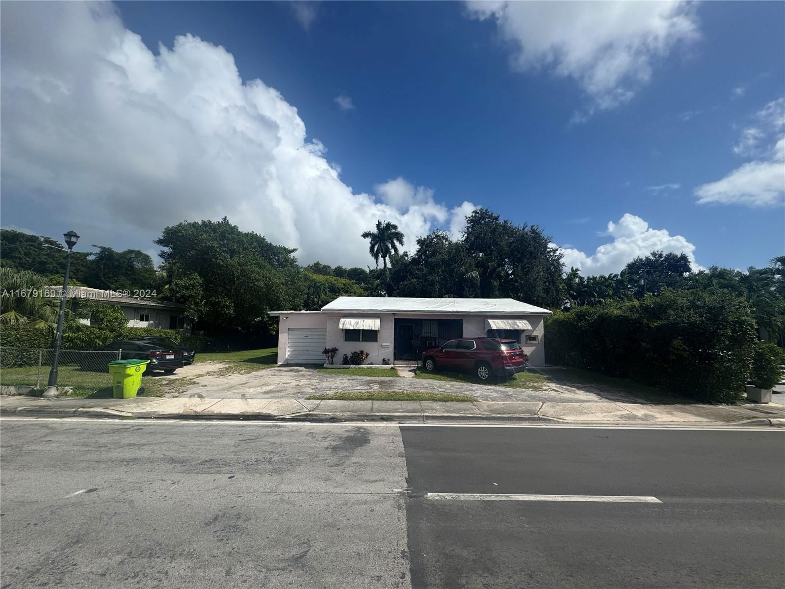 Real estate property located at 8635 Miami Ave, Miami-Dade, EL PORTAL SEC 6, El Portal, FL