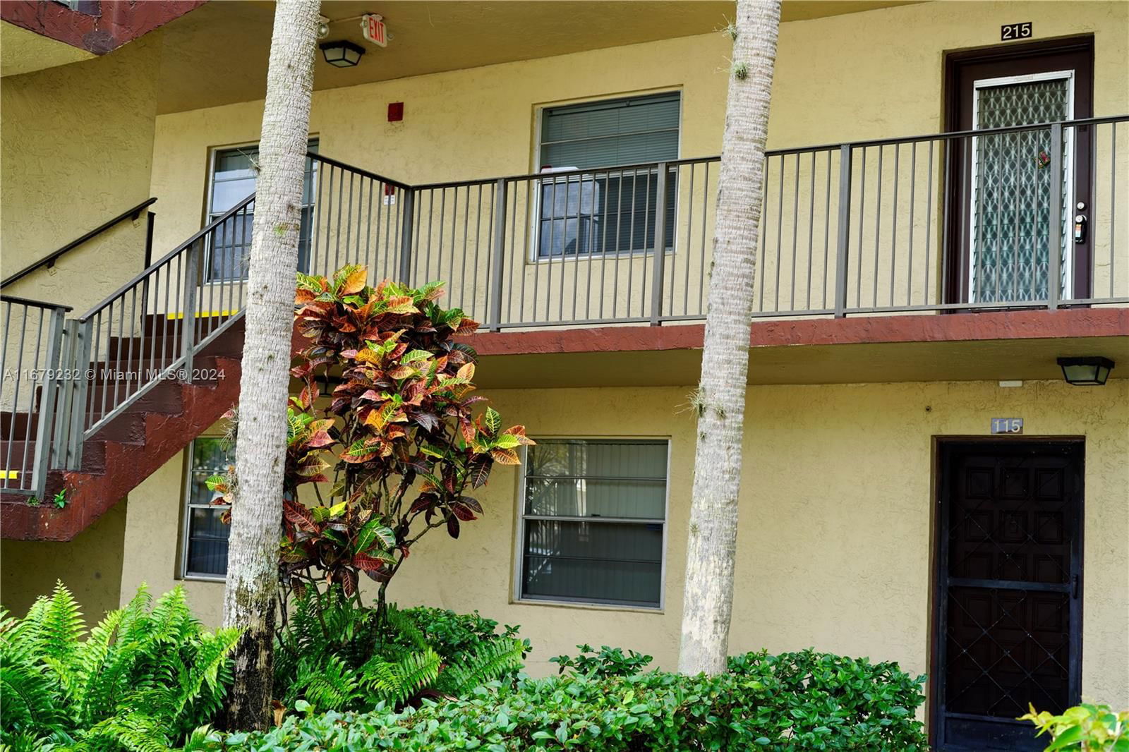 Real estate property located at 3341 47th Ter #215, Broward, CYPRESS CHASE NORTH NO 1, Lauderdale Lakes, FL