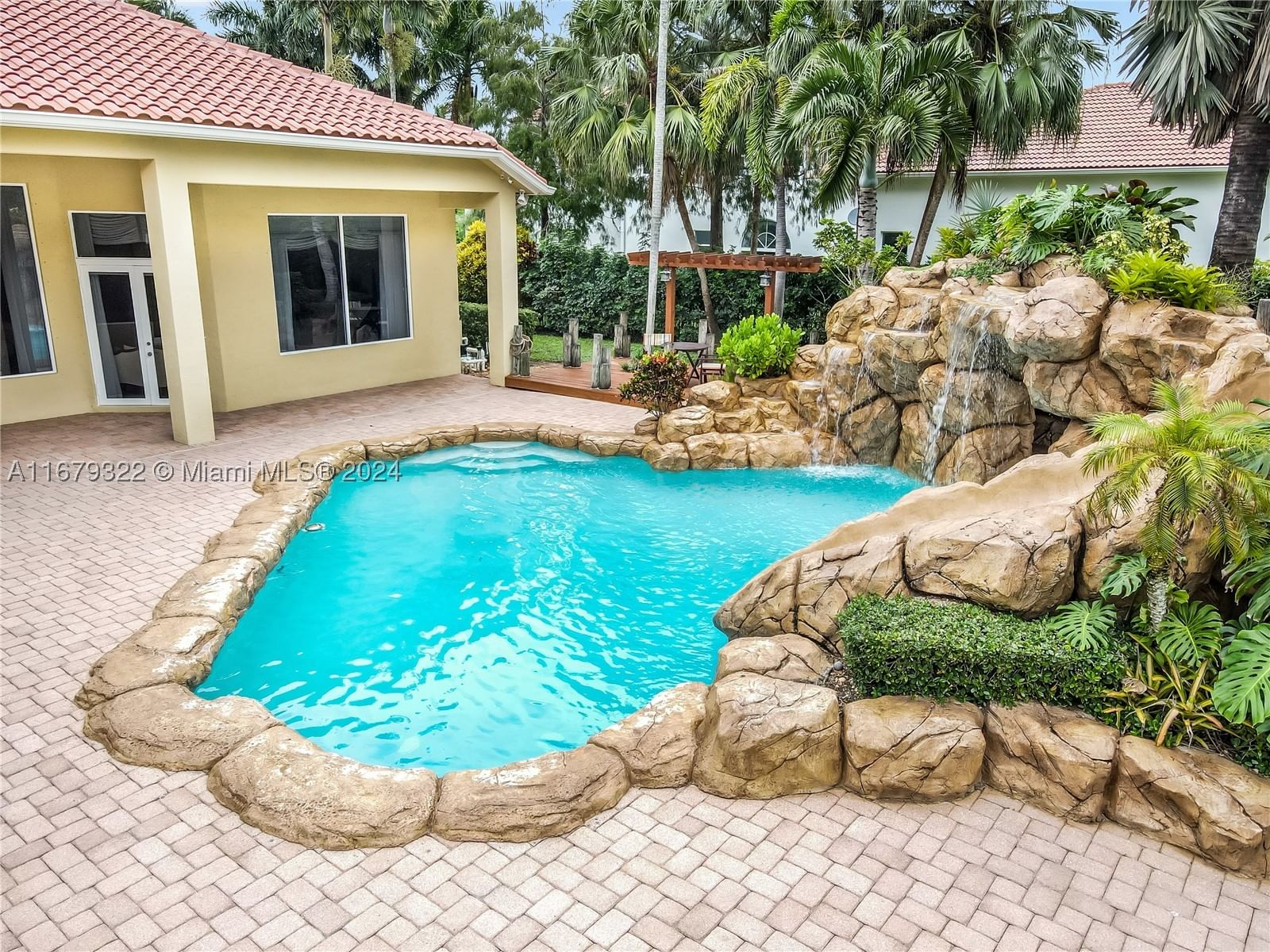 Real estate property located at 12854 Stonebrook Dr, Broward, Kapok Grove Estates, Davie, FL