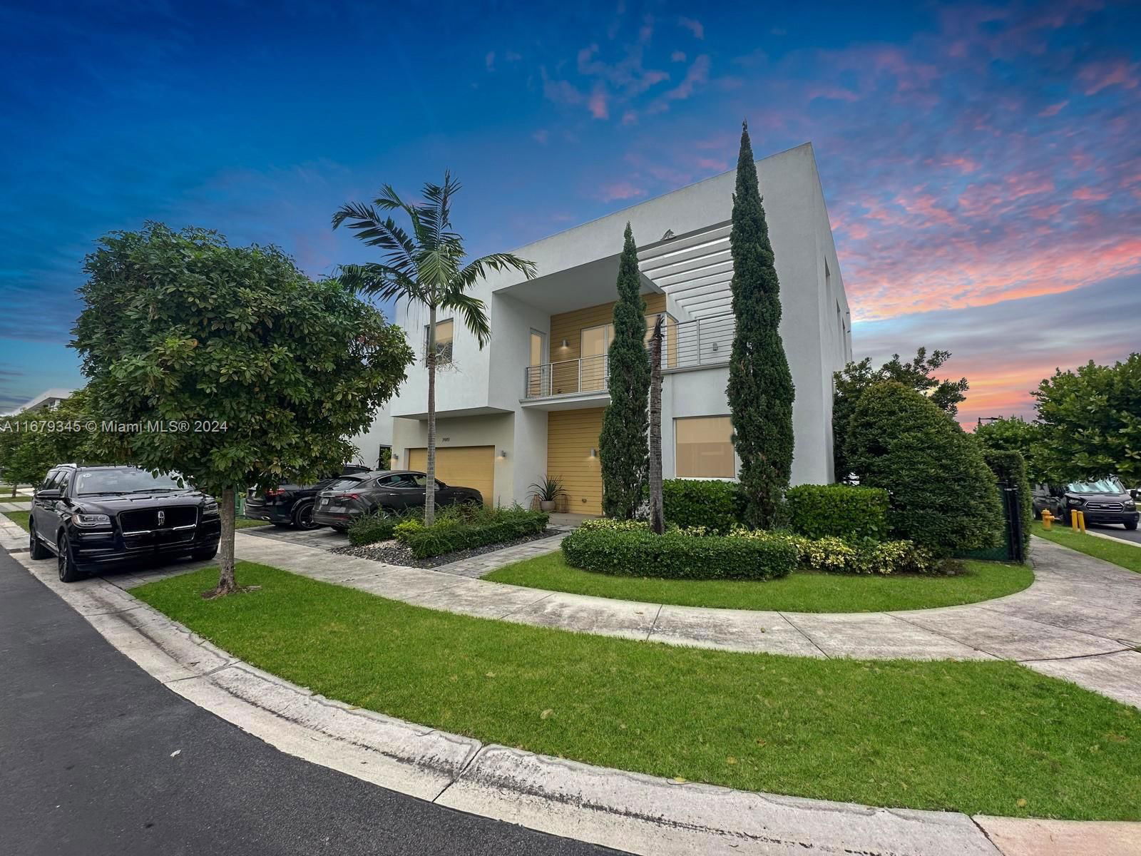 Real estate property located at 7449 101st Ave, Miami-Dade, DORAL COMMONS RESIDENTIAL, Doral, FL