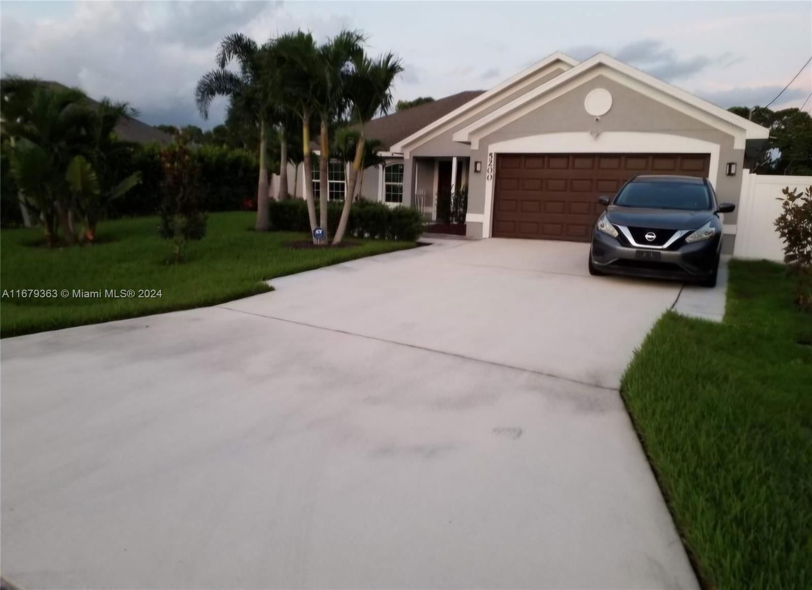 Real estate property located at 5200 Aljo Cir, St Lucie, PORT ST LUCIE SECTION 44, Port St. Lucie, FL