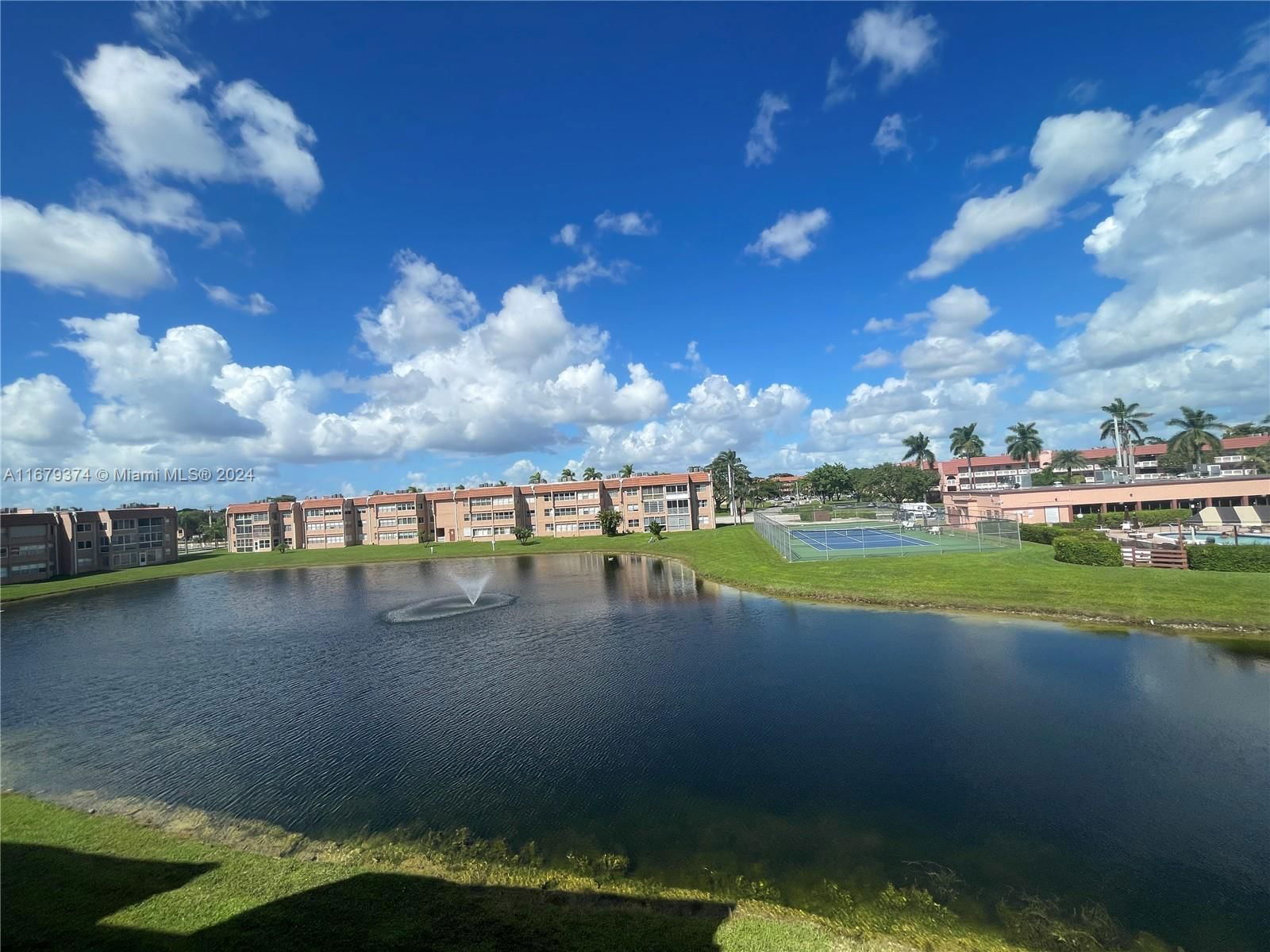 Real estate property located at 9620 Sunrise Lakes Blvd #301, Broward, SUNRISE LAKES 139 CONDO, Sunrise, FL