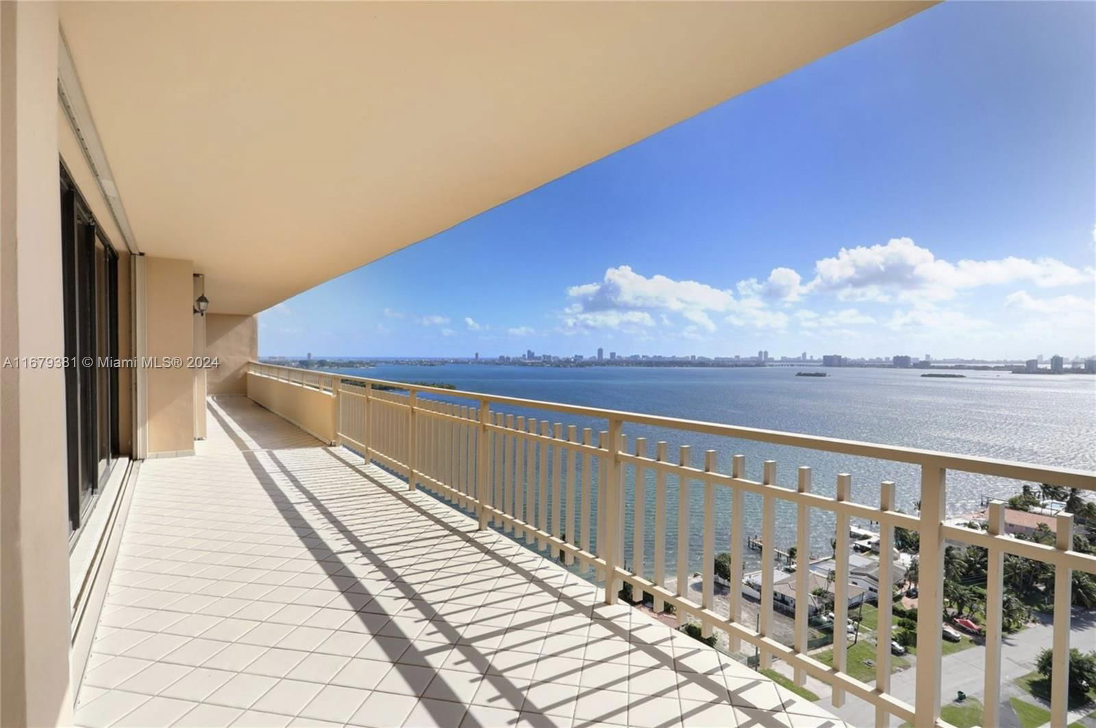 Real estate property located at 11113 Biscayne Blvd #2051, Miami-Dade, JOCKEY CLUB III CONDO, Miami, FL