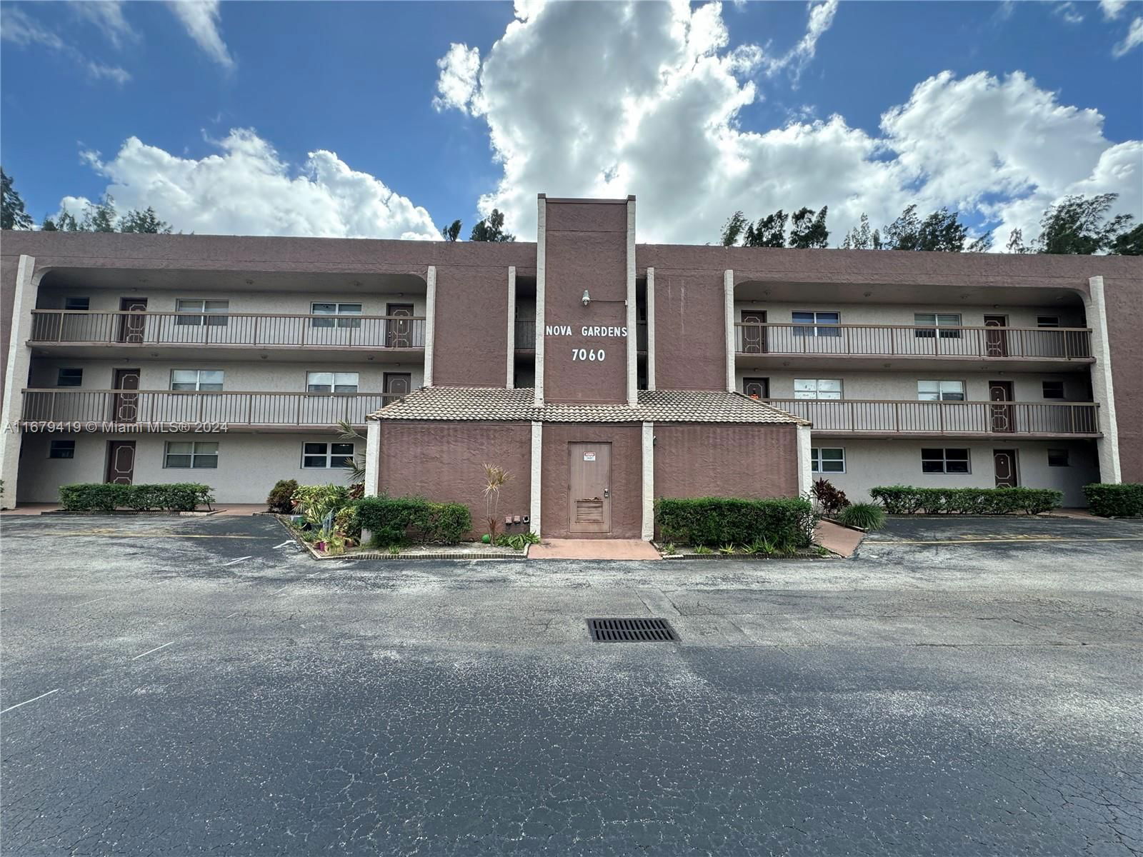 Real estate property located at 7060 Nova Dr #306C, Broward, NOVA GARDENS CONDO, Davie, FL