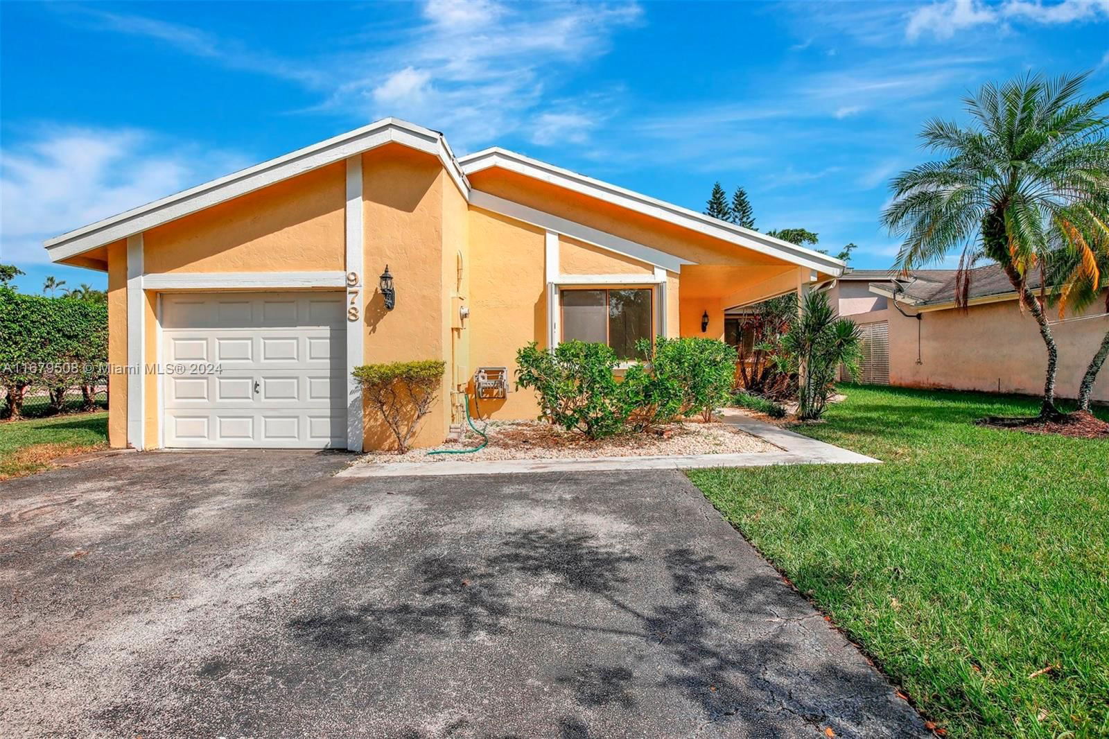 Real estate property located at 978 89th Ave, Broward, JACARANDA PARCEL 338, Plantation, FL