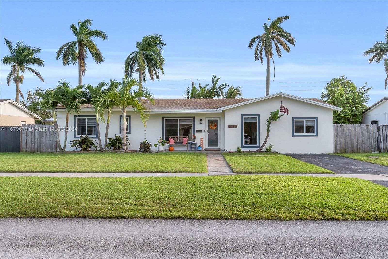 Real estate property located at 9350 183rd Ter, Miami-Dade, BEL AIRE SEC 16, Palmetto Bay, FL