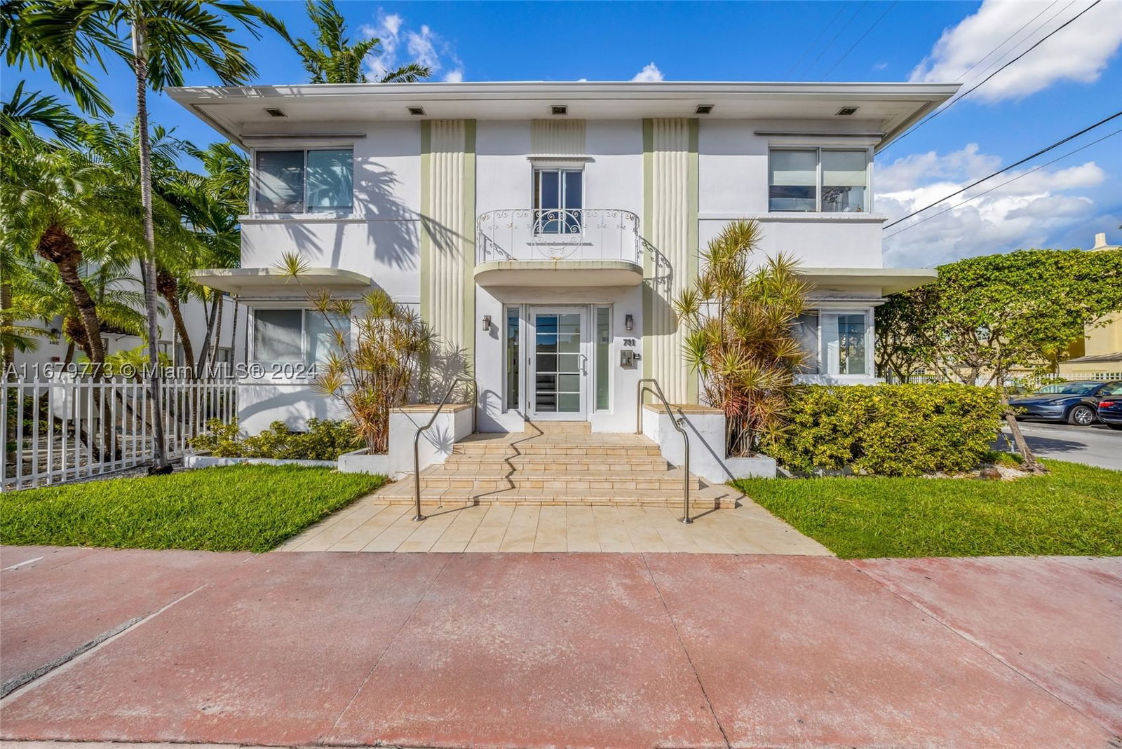 Real estate property located at 731 6th St #201-E, Miami-dade, Moulin Rouge Condo, Miami Beach, FL