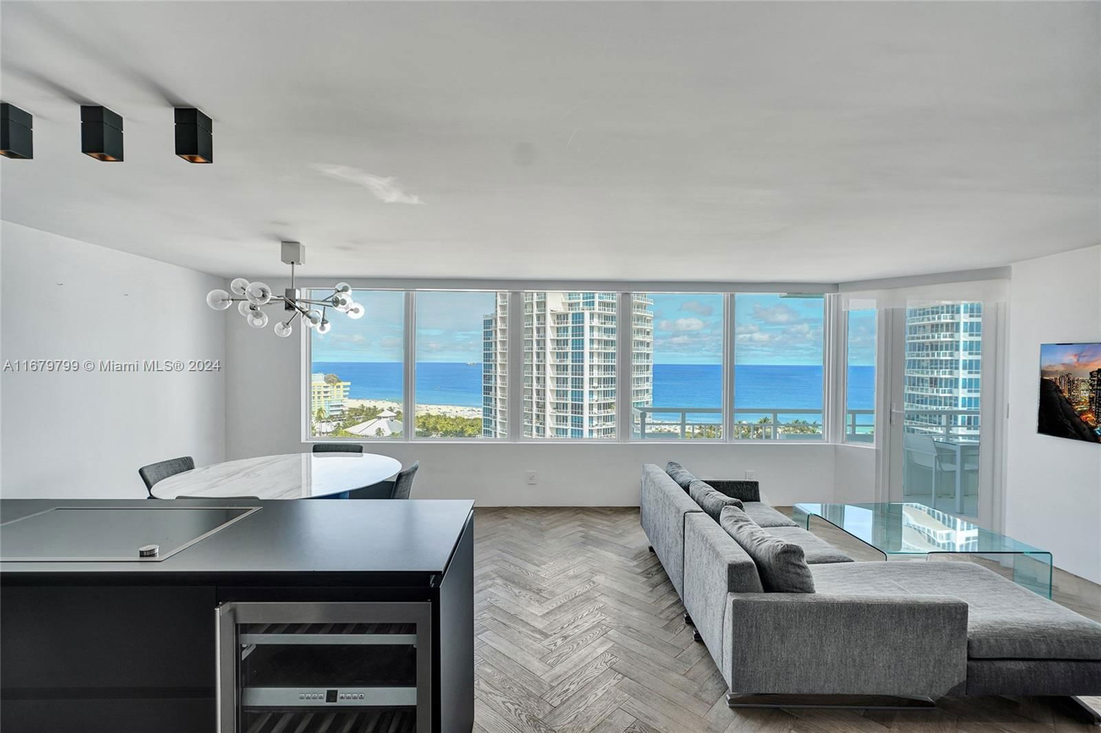 Real estate property located at 400 Pointe Dr #1706, Miami-Dade, SOUTH POINTE TOWERS CONDO, Miami Beach, FL