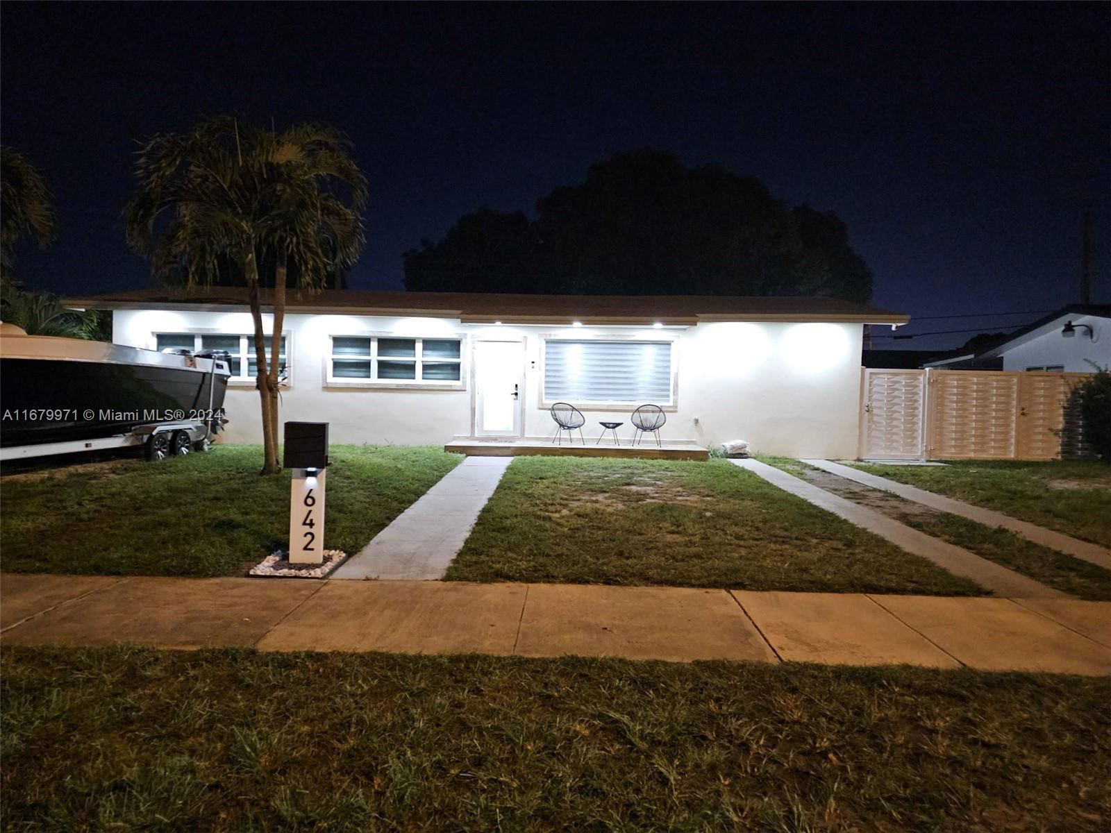 Real estate property located at 642 64th Dr, Miami-Dade, 4TH ADDN TO PALM SPRINGS, Hialeah, FL