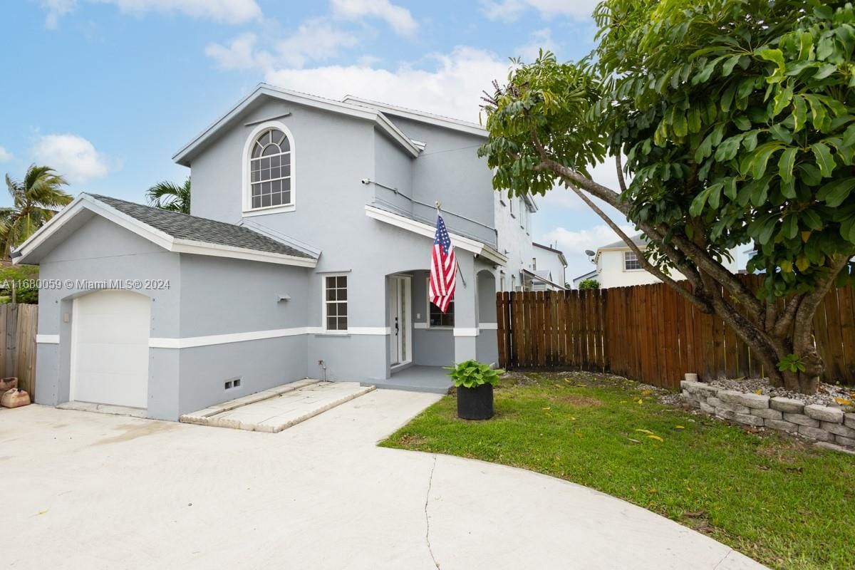 Real estate property located at 13996 160th St, Miami-Dade, AMERICAN HOMES 2ND ADDN, Miami, FL