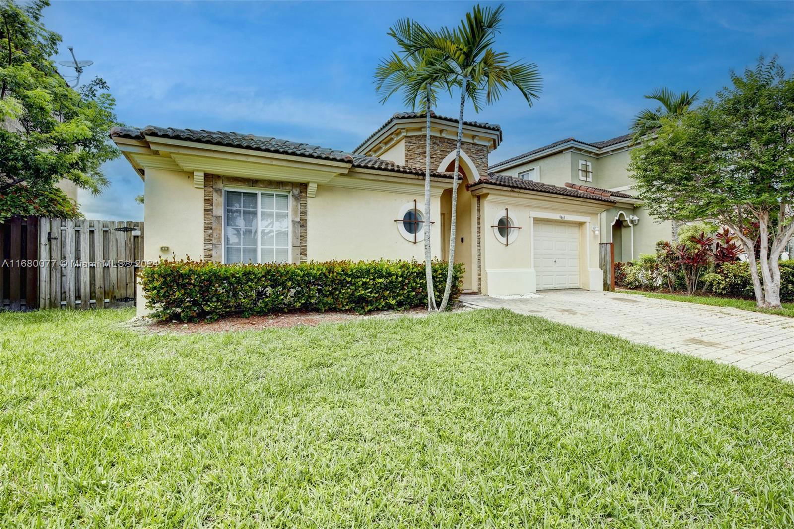 Real estate property located at 9469 224th Ter, Miami-Dade, LAKES BY THE BAY DAY, Cutler Bay, FL