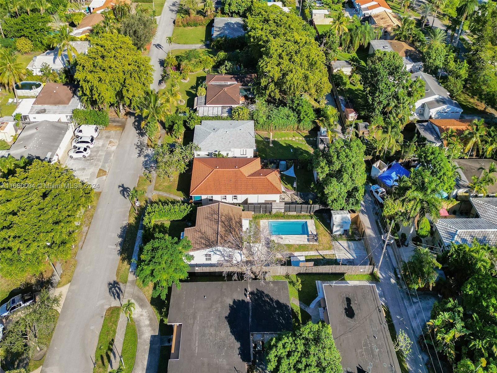 Real estate property located at 1634 Rodman St, Broward, Hollywood South Side Add, Hollywood, FL