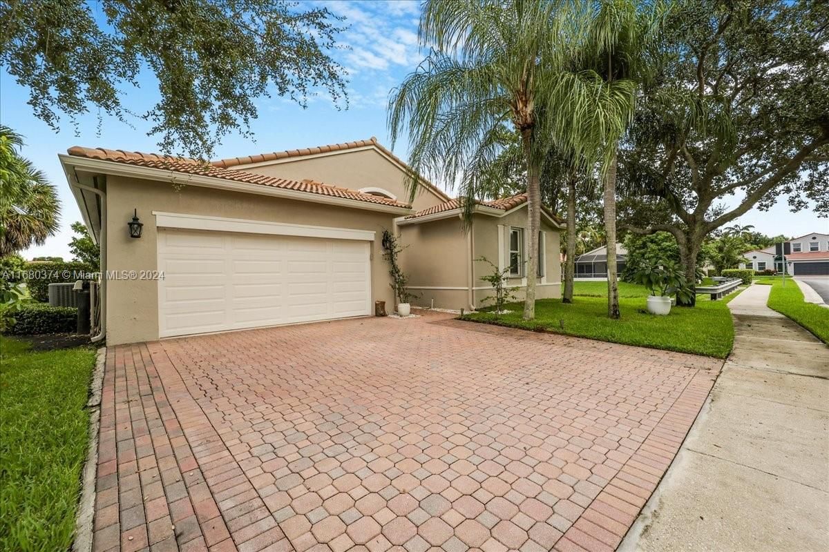 Real estate property located at 15003 16th St, Broward, HOLLYWOOD LAKES COUNTRY C, Pembroke Pines, FL