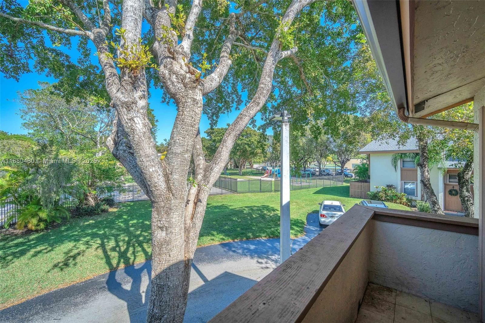 Real estate property located at 11533 109th Rd #21G, Miami-dade, Greenglades Condo No 3 Bl, Miami, FL