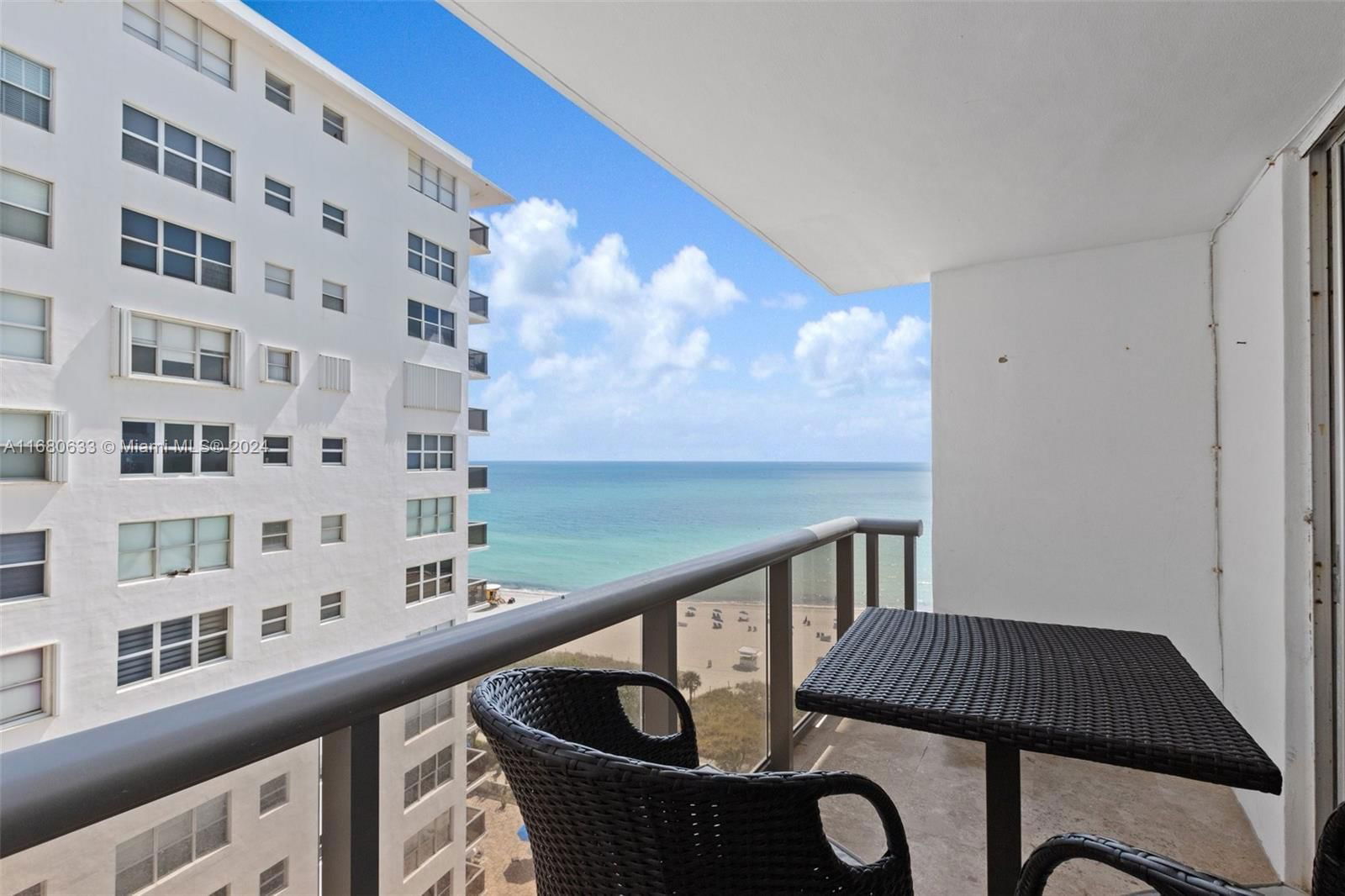 Real estate property located at 6039 Collins Ave #1423, Miami-Dade, MAISON GRANDE CONDO, Miami Beach, FL