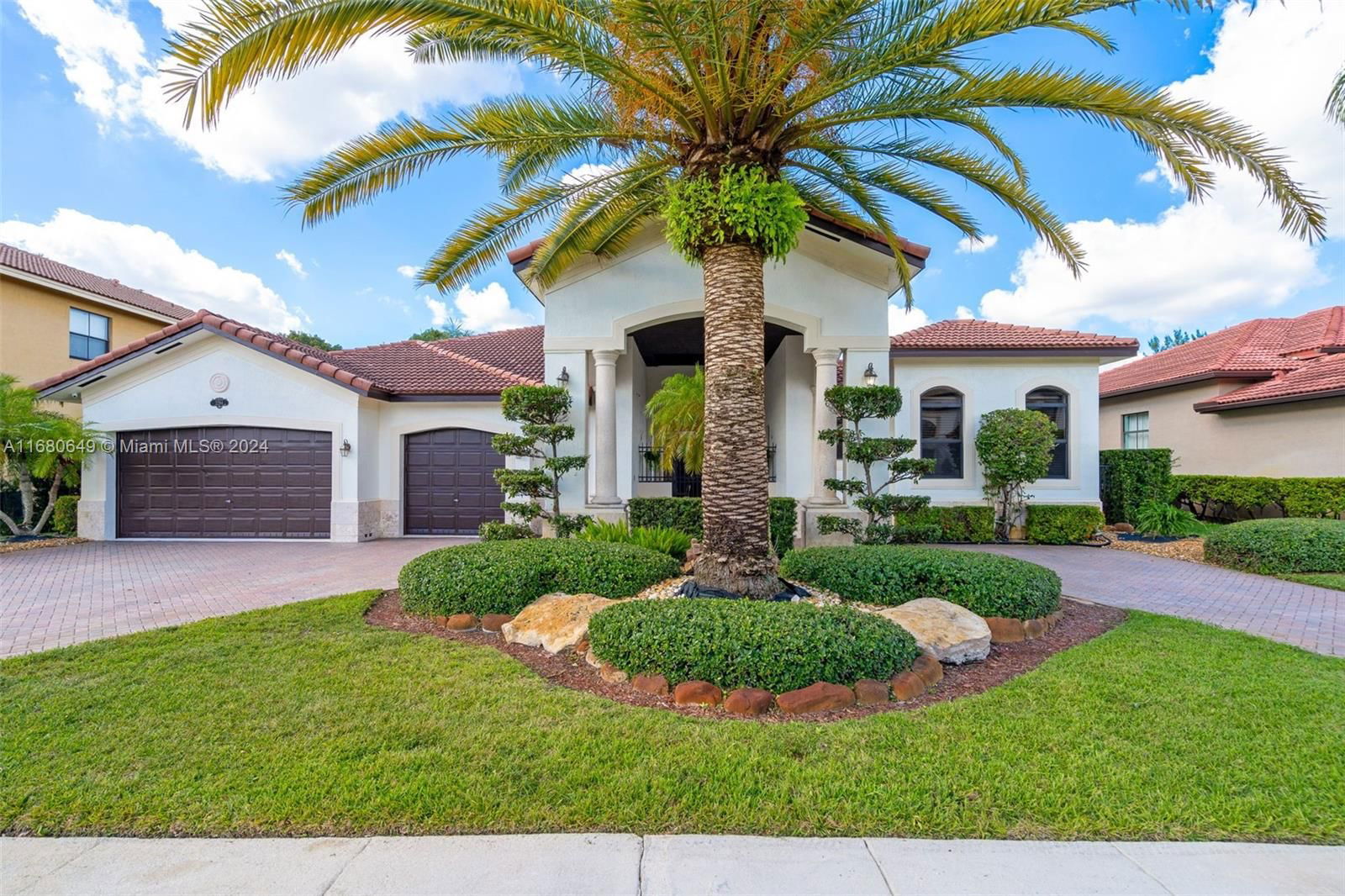 Real estate property located at 2294 195th Ave, Broward, HARBOUR LAKES ESTATES, Miramar, FL