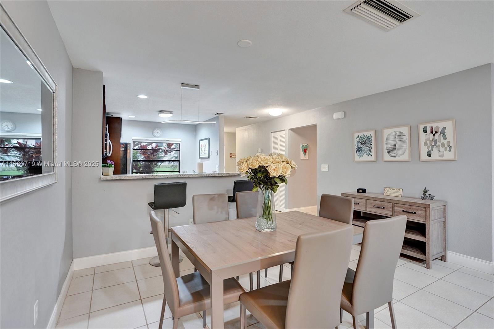 Real estate property located at 21362 Juego Cir #33G, Palm Beach, Boca Lago, Boca Raton, FL