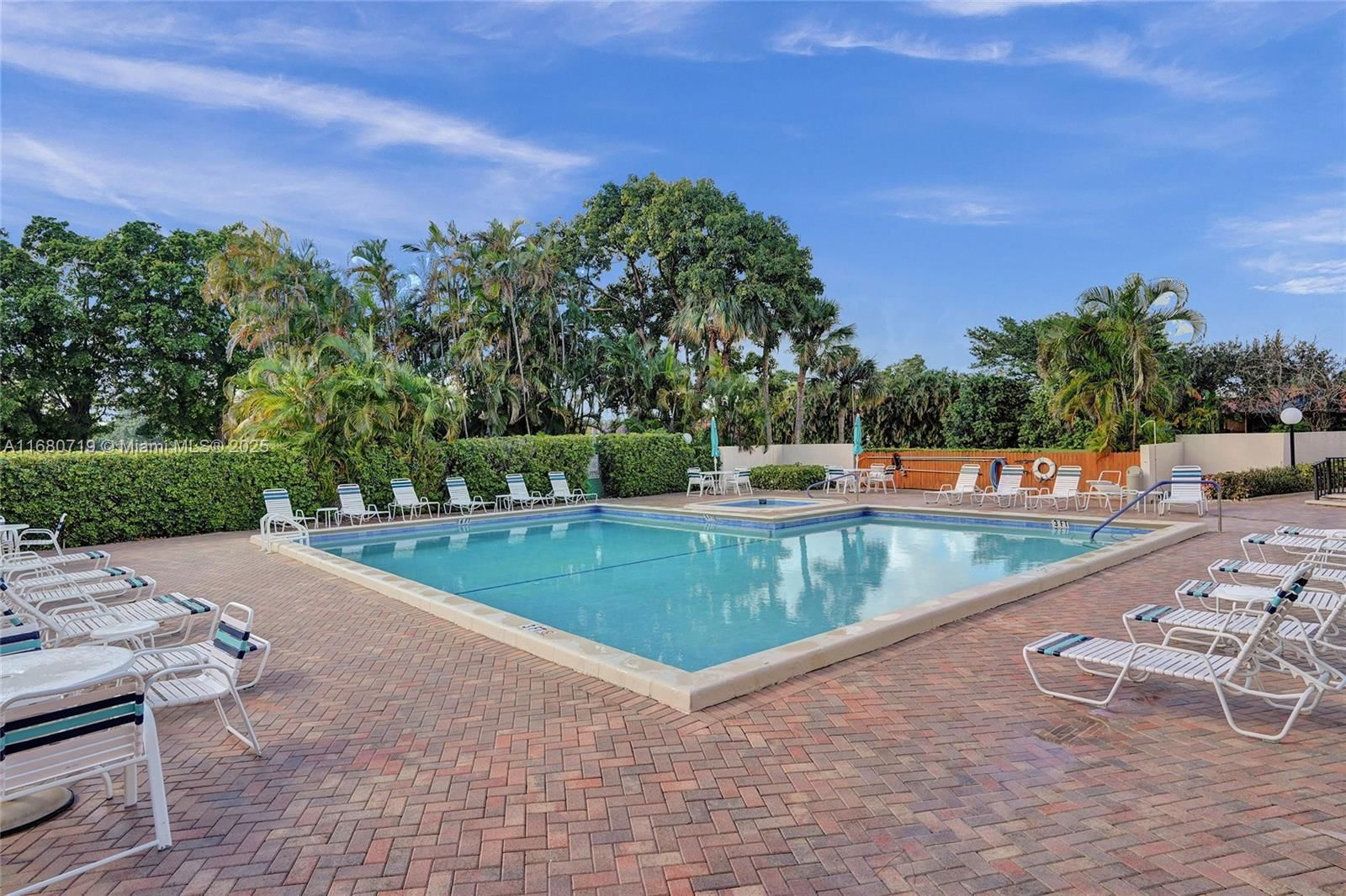 Real estate property located at 21362 Juego Cir #33G, Palm Beach, Boca Lago, Boca Raton, FL