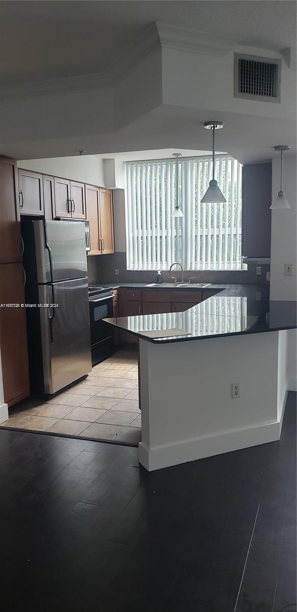 Real estate property located at 2000 Bayshore Dr #228, Miami-Dade, CITE CONDO, Miami, FL