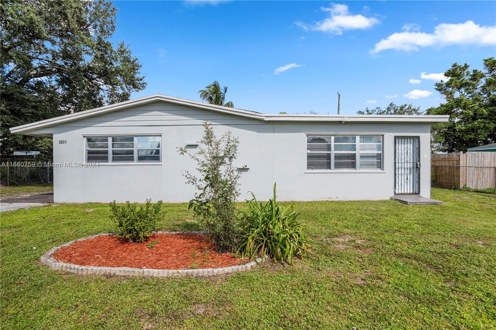 Real estate property located at 3601 210th Ter, Miami-Dade, RIVERDALE ESTS SEC 1, Miami Gardens, FL