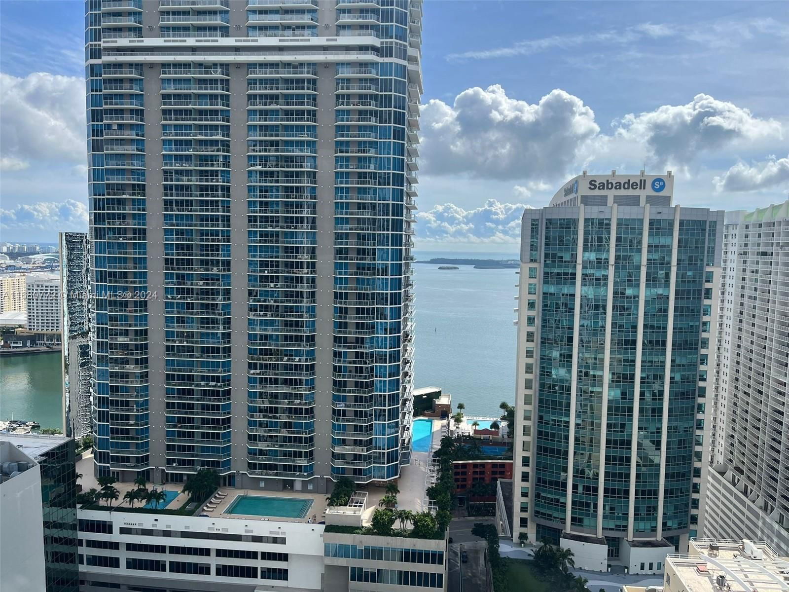 Real estate property located at 1060 Brickell Ave #3407, Miami-Dade, 1060 BRICKELL CONDO, Miami, FL